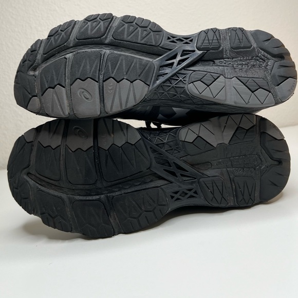 ASICS - Gel Kayano 23 Running Shoe - Picture 10 of 16